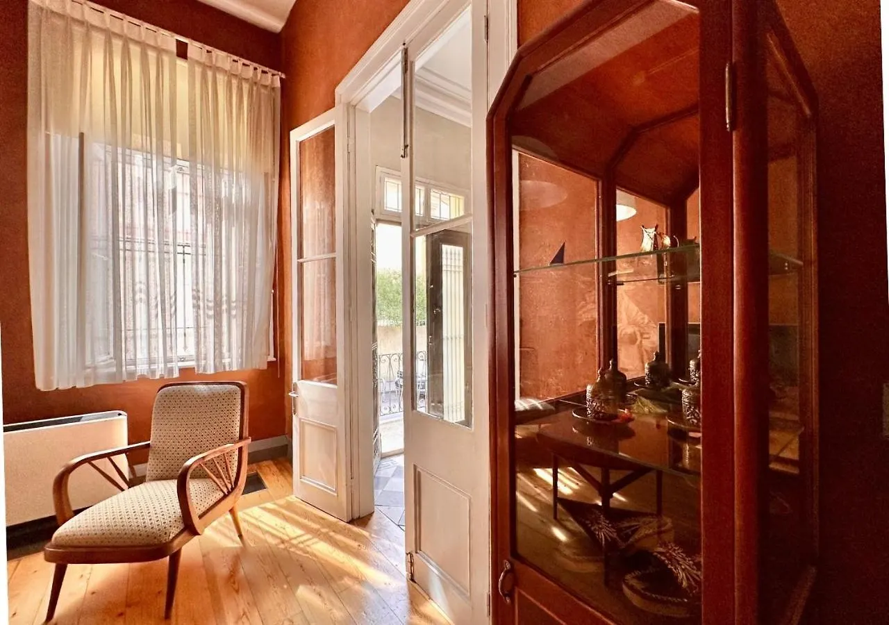 Private Central 2Br/2Ba House W Patio&Terrace إزمير